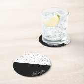 Schwarz-Weiß-Punkte Runder Pappuntersetzer (Vor Ort)