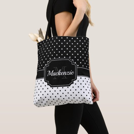 Schwarz-Weiß-Punkte Tasche (Von Nahem)