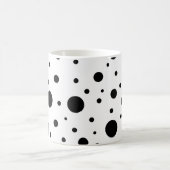 Schwarz-Weiß-Random-Punkte Kaffeetasse (Mittel)