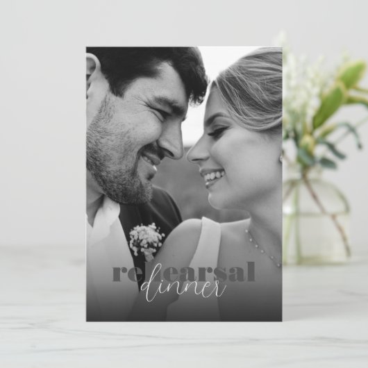 Schwarz & Weiß: Retro Script Probe Dinner Einladung (Stehend Vorderseite)