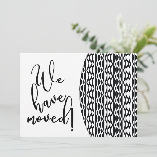 Schwarz-Weiß-Retro-Wellenmuster "Wir haben uns bew Ankündigung (Stehend Vorderseite)