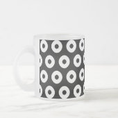 Schwarz-Weiß-Ringe Mattglastasse (Links)