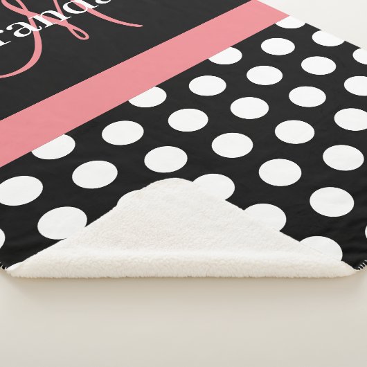 Schwarz-weiß rosa Monogramm Script Polka Dot Sherp Sherpadecke (3/4)