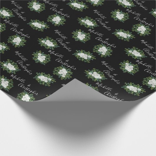 Schwarz-Weiß-Rose-Blumenhochzeit Geschenkpapier (Ecke)