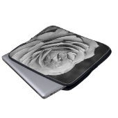 Schwarz-Weiß-Rose Laptopschutzhülle (Vorne Knopf)