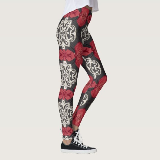 Schwarz, Weiß, rote Leggings (Rechts)
