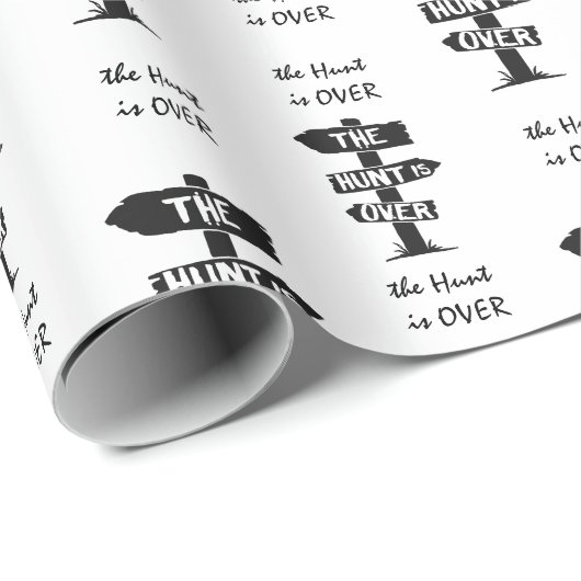 Schwarz-Weiß-Rustikale Antler Die Jagd ist vorbei Geschenkpapier (Rolleneckpunkt)