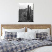 Schwarz-Weiß-Saguaro-Kakteen in Hills 16x20 Leinwanddruck (Insitu (Schlafzimmer))