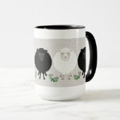 Schwarz-Weiß-Schaf-Tasse Tasse (VorderseiteRechts)
