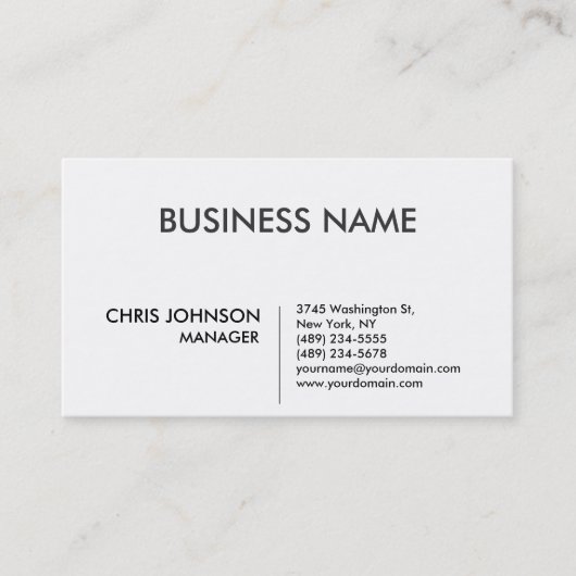 Schwarz-Weiß-Schlichte, moderne Visitenkarte (Vorderseite)