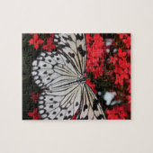 Schwarz-Weiß-Schmetterling auf roten Blume Puzzle (Horizontal)