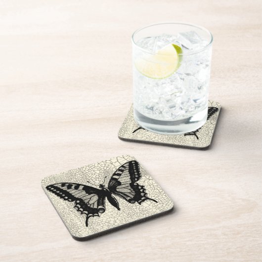 Schwarz-Weiß-Schmetterling im Hintergrund Getränkeuntersetzer (Rechte Seite)