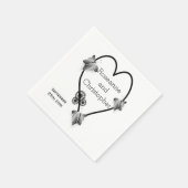 Schwarz-Weiß-Schmetterlingsherz-Design-Hochzeit Serviette (Ecke)