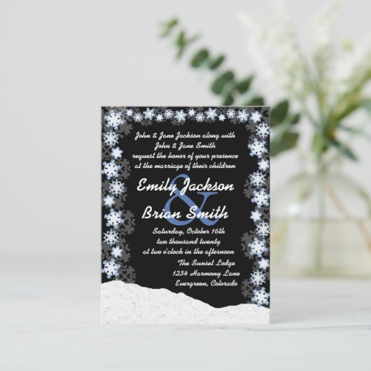 Schwarz-Weiß-Schneeflocke-Hochzeit lädt ein Einladung (Stehend Vorderseite)