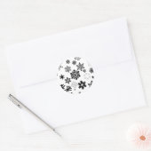 Schwarz-Weiß-Schneeflocken Runder Aufkleber (Umschlag)
