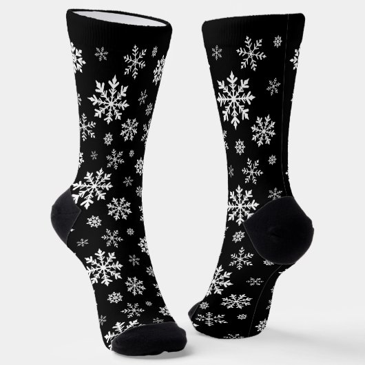 Schwarz-Weiß-Schneeflockenmuster Winterdesign Socken (Gewinkelt)