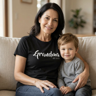 Schwarz Weiß Schrift Großmutter Gegründet T-Shirt