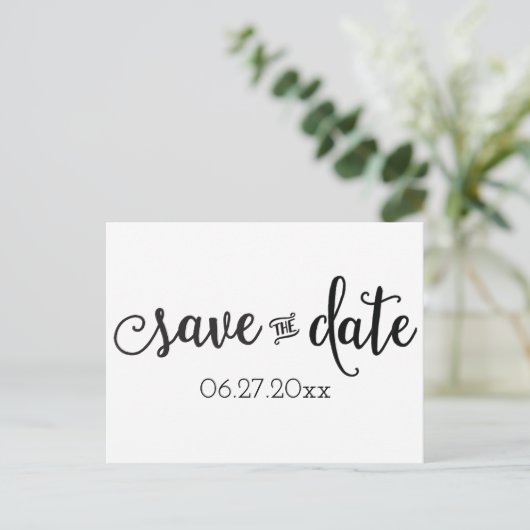 Schwarz-Weiß-Schriftzeichen Save the Date Ankündigungspostkarte (Stehend Vorderseite)