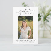 Schwarz-Weiß-Script-Foto-Abschluss Einladung (Stehend Vorderseite)