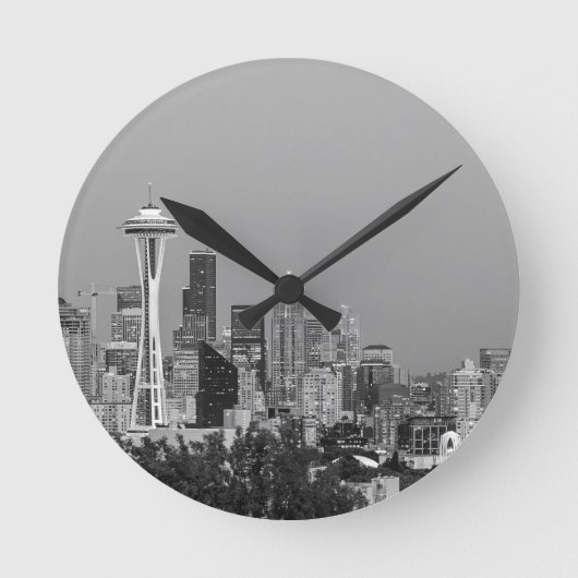 Schwarz-Weiß-Seattle-Stadt Runde Wanduhr (Vorderseite)