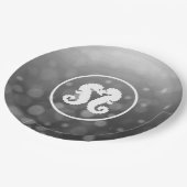 Schwarz-Weiß-Seepferde Küssen Papier Teller (Schrägansicht)