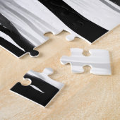 Schwarz-Weiß-Silhouette Wald und Tiny Lila Puzzle (Seite)