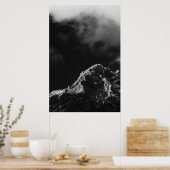 Schwarz-Weiß-Sonne beleuchteter Berg Poster (Küche)