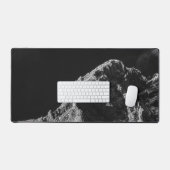 Schwarz-Weiß-Sonne beleuchteter Berg Schreibtischunterlage (Tastatur & Maus)