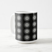 Schwarz-Weiß-Spirale Kaffeetasse (Vorderseite Links)