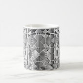 Schwarz-weiß Square Labyrinth Op Art Griechisches  Kaffeetasse (Mittel)