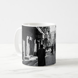 Schwarz-Weiß-Stadtstraße Kaffeetasse