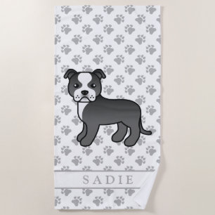 Schwarz-Weiß-Staffie Süßer Cartoon-Hund & Name Strandtuch