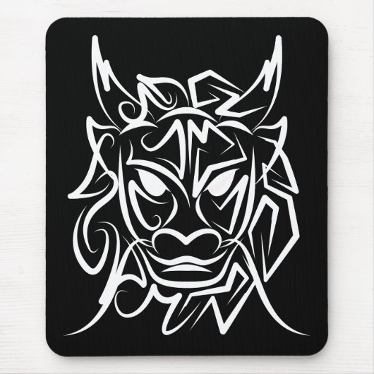 Schwarz-Weiß-Stammesdrache Mousepad (Vorne)