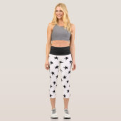 Schwarz-Weiß-Sterne Muster Capri Leggings (Vorderseite)