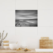 Schwarz-Weiß-Strand-Landschaft mit Gezeitenstrom Poster (Küche)