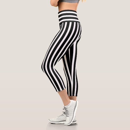 Schwarz-Weiß-Streifen Capri Leggings (Links)