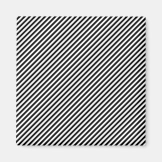 Schwarz-Weiß-Streifen Magnet