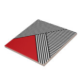 Schwarz-Weiß-Streifen mit rotem Dreieck Fliese (Seite)