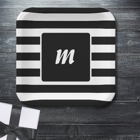 Schwarz-Weiß-Streifen-Monogramm Pappteller