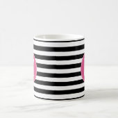 Schwarz-Weiß-Streifen Muster - Hot-Pink-Monogramm Kaffeetasse (Mittel)