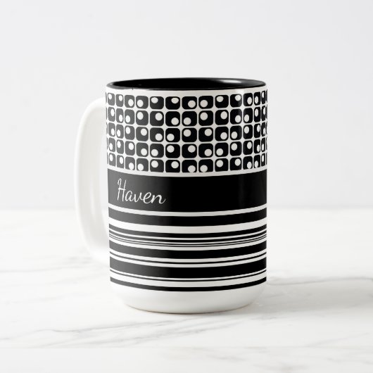 Schwarz-Weiß-Streifen und Retro-Quadrate Personali Zweifarbige Tasse (Vorderseite Links)