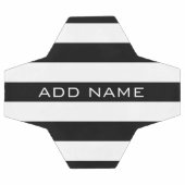 Schwarz-Weiß-Streifenmuster mit Namen Fußball (Flach)