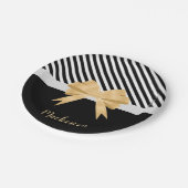 Schwarz-weiß Stripes Goldem Bow Pappteller (Schrägansicht)