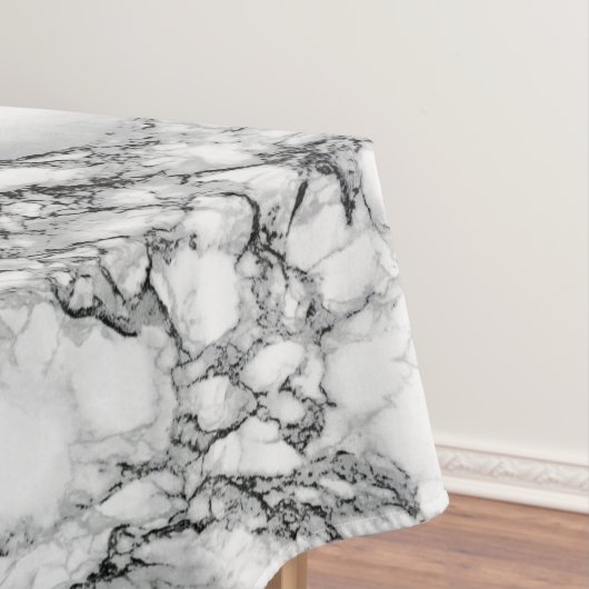 Schwarz-Weiß-Tablette mit individuellem Buchstaben Tischdecke (Beispiel)