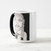 Schwarz-Weiß-Tasse Verwandlungstasse (Vorderseite Links)