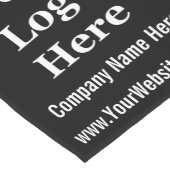 Schwarz-Weiß-Text für Unternehmen - Ihr Logo hier Kurzer Tischläufer (Ecke)