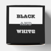 Schwarz-Weiß-Text und solide Farbgestaltung Geschenkschachtel (Oben)