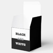 Schwarz-Weiß-Text und solide Farbgestaltung Geschenkschachtel (Geöffnet)