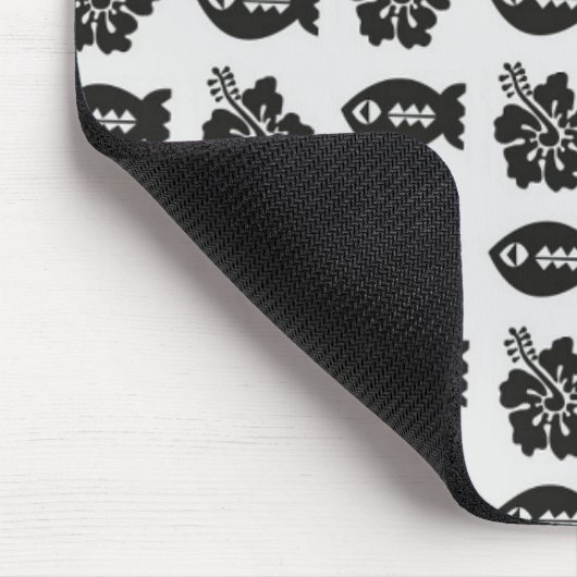 Schwarz-Weiß-Tiki-Fisch und Blume-Muster Mousepad (Ecke)