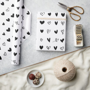 Schwarz-weiß trendy handGezeichnet Valentinherzen Geschenkpapier